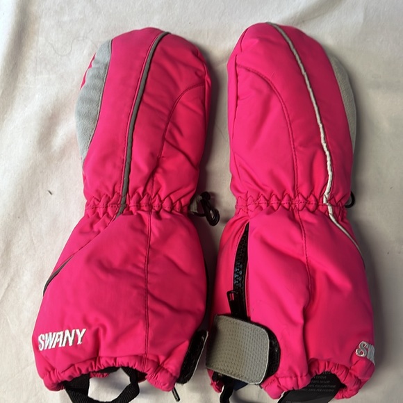 Swany easy on winter mitts, size small (1-2) - Picture 2 of 7